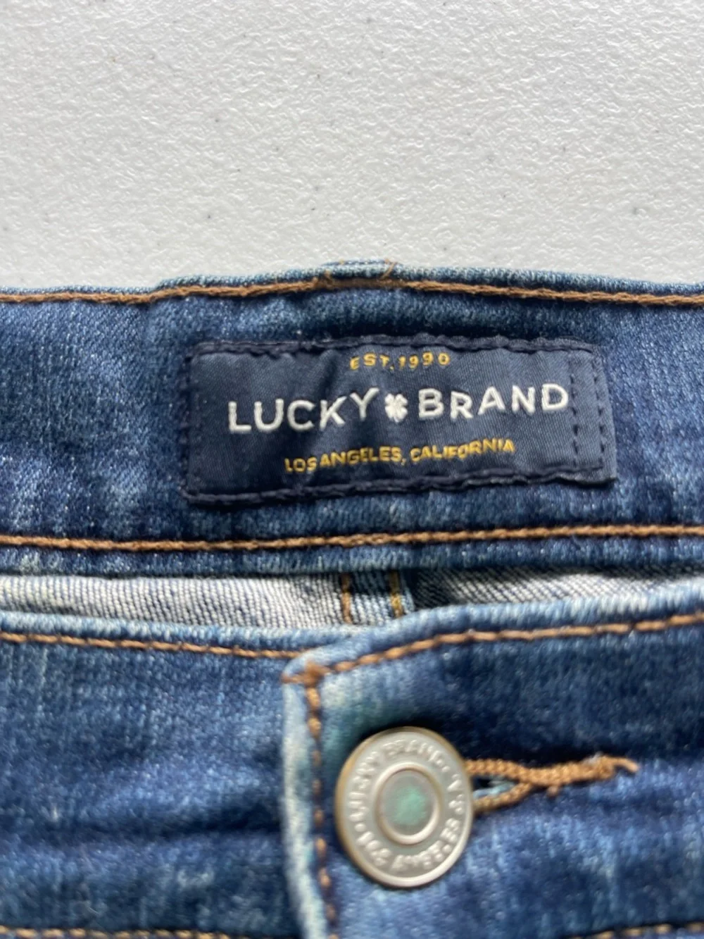 Lucky Brand 221 Slim Straight Jeans Men’s 34x30 Medium Wash Denim